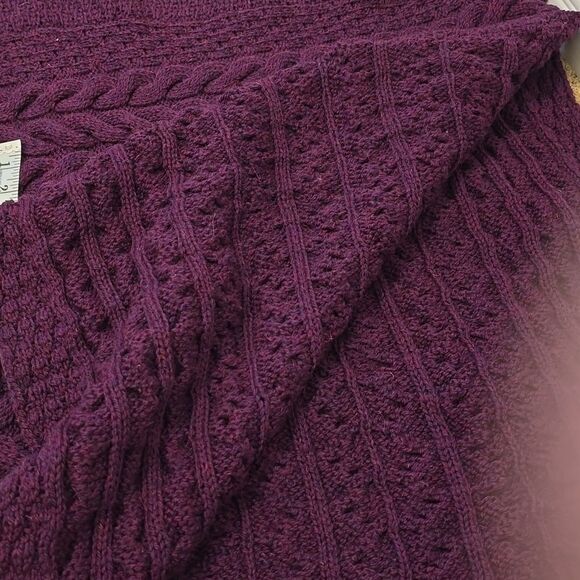 Kilronan Merino Wool V-Neck Poncho OS - Picture 6 of 9